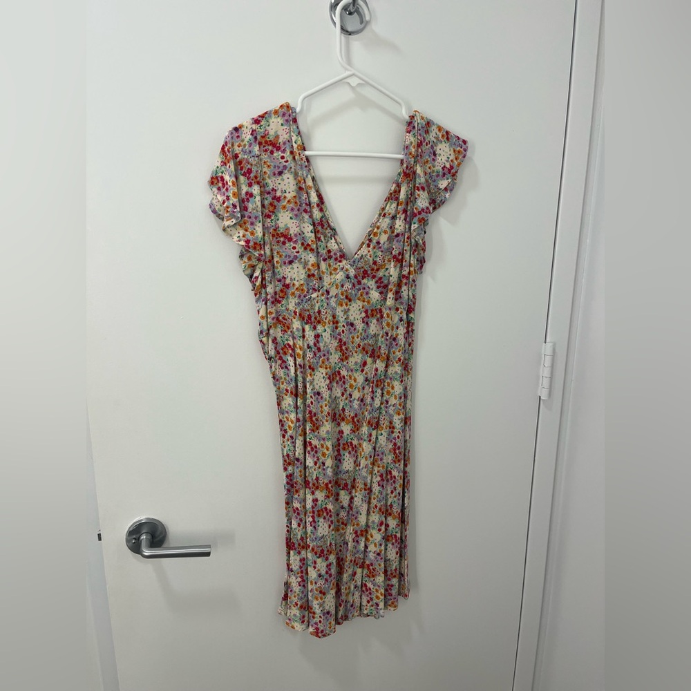 Rails Floral V-Neck Ruffle Sleeve Dress